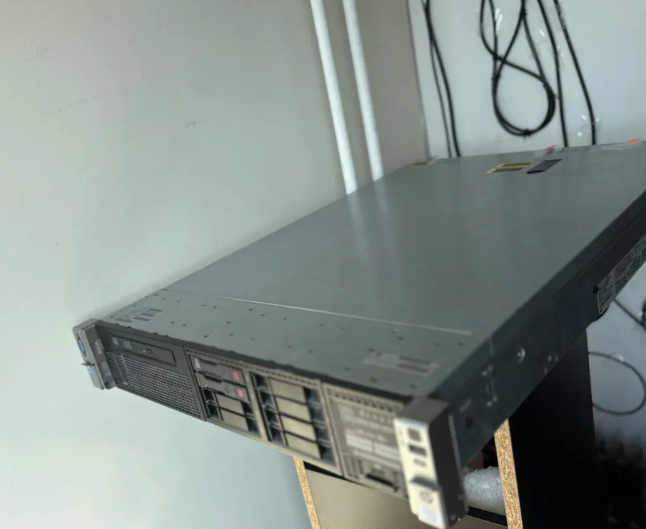 Our HP ProLiant DL360p Gen8